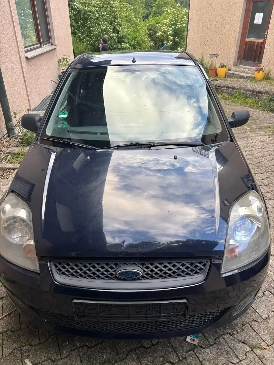 Gebraucht Ford Fiesta 110 PS (80 kW) 2007 Blau Kleinwagen