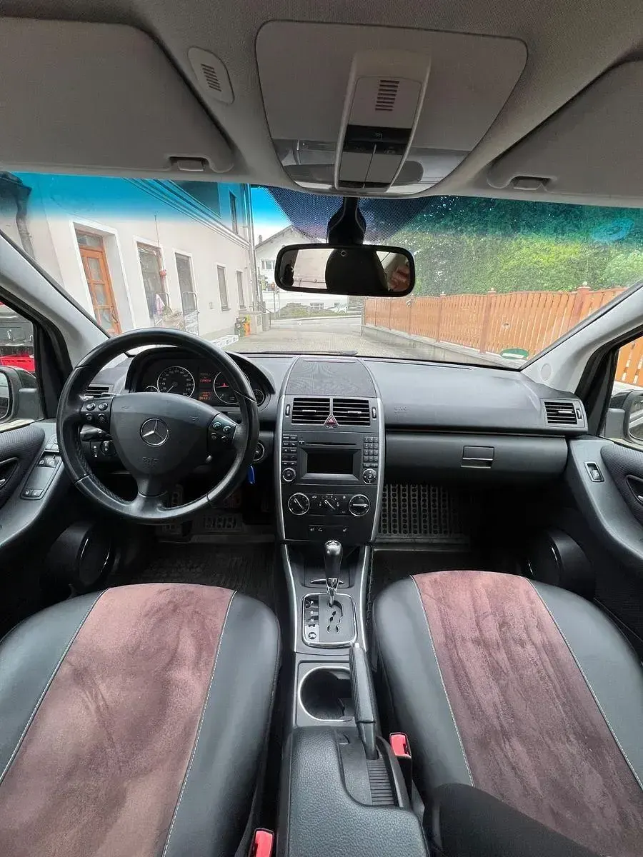 Gebraucht Mercedes A180 Avantgarde 109 PS (80 kW) 2009 Schwarz Van / Kleinbus