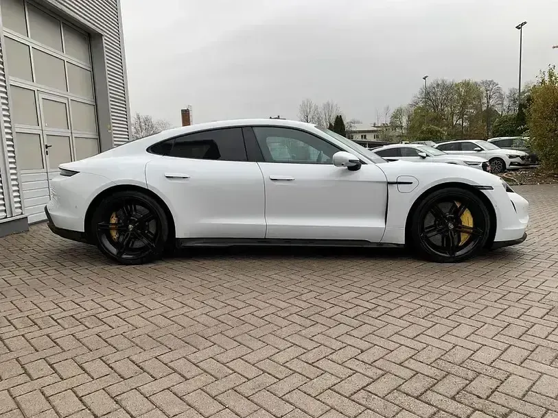 Second-hand Porsche Taycan Turbo S 559 kW (761 CP) 2022 Alb Berlinǎ