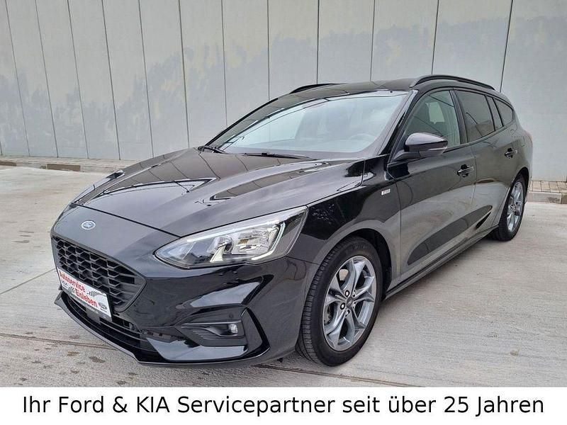 Schwarz Gebraucht 2020 Ford Focus ST-Line Kombi | 16.990 € (Fairer Preis) - Bild 1/4