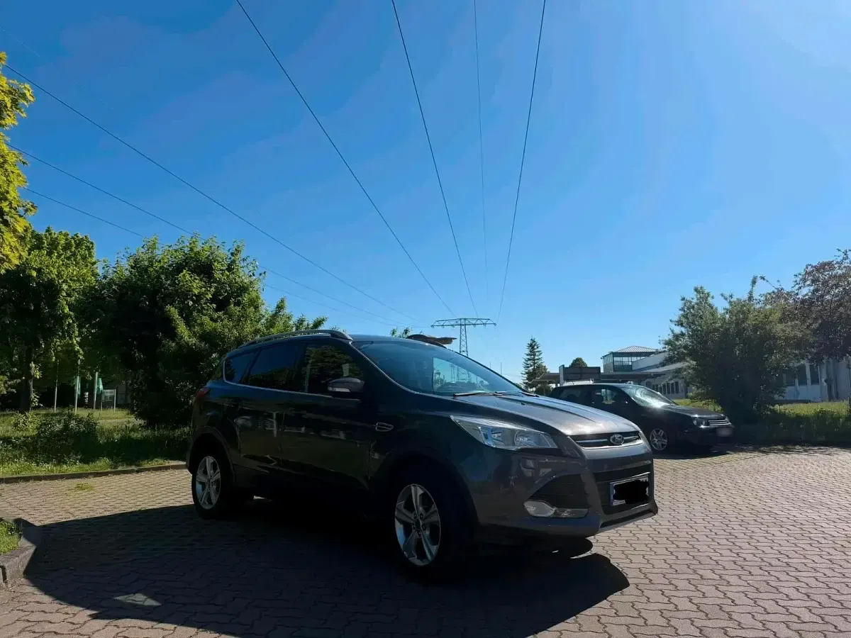 Gebraucht Ford Kuga SYNC Edition 150 PS (110 kW) 2015 Grau SUV