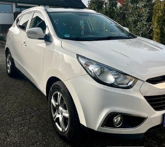 Gebraucht Hyundai ix35 Premium 184 PS (135 kW) 2012 Weiß SUV
