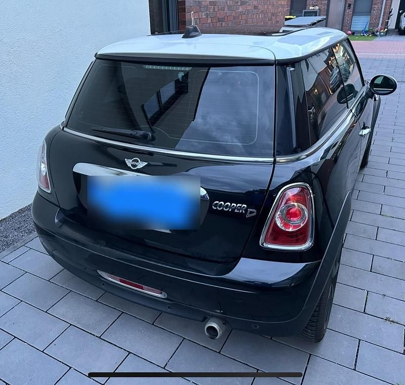 Gebraucht Mini Cooper D 112 PS (82 kW) 2012 Schwarz Kleinwagen