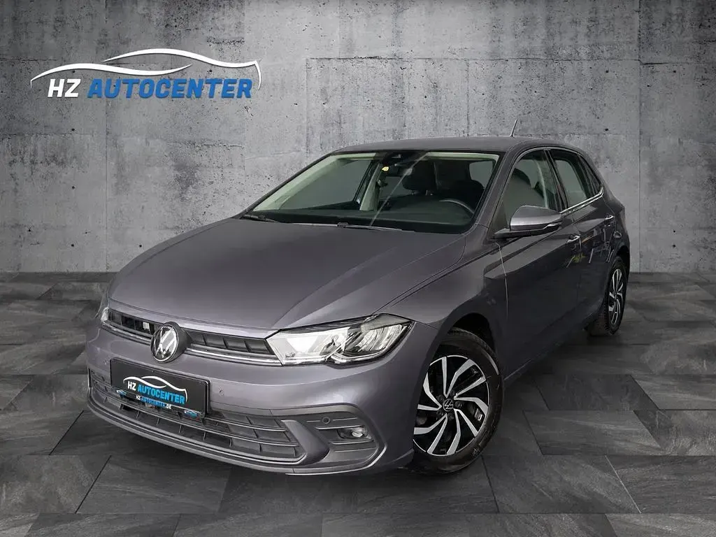 Gebraucht VW Polo Life 95 PS (69 kW) 2024 Grau Kleinwagen