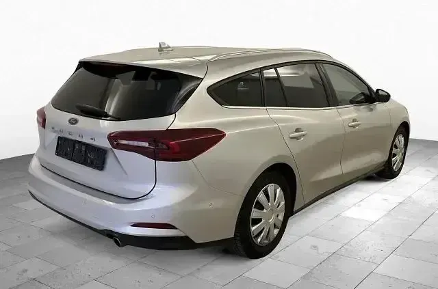 Gebraucht Ford Focus Cool & Connect 155 PS (114 kW) 2020 Silber (metallic) Kombi