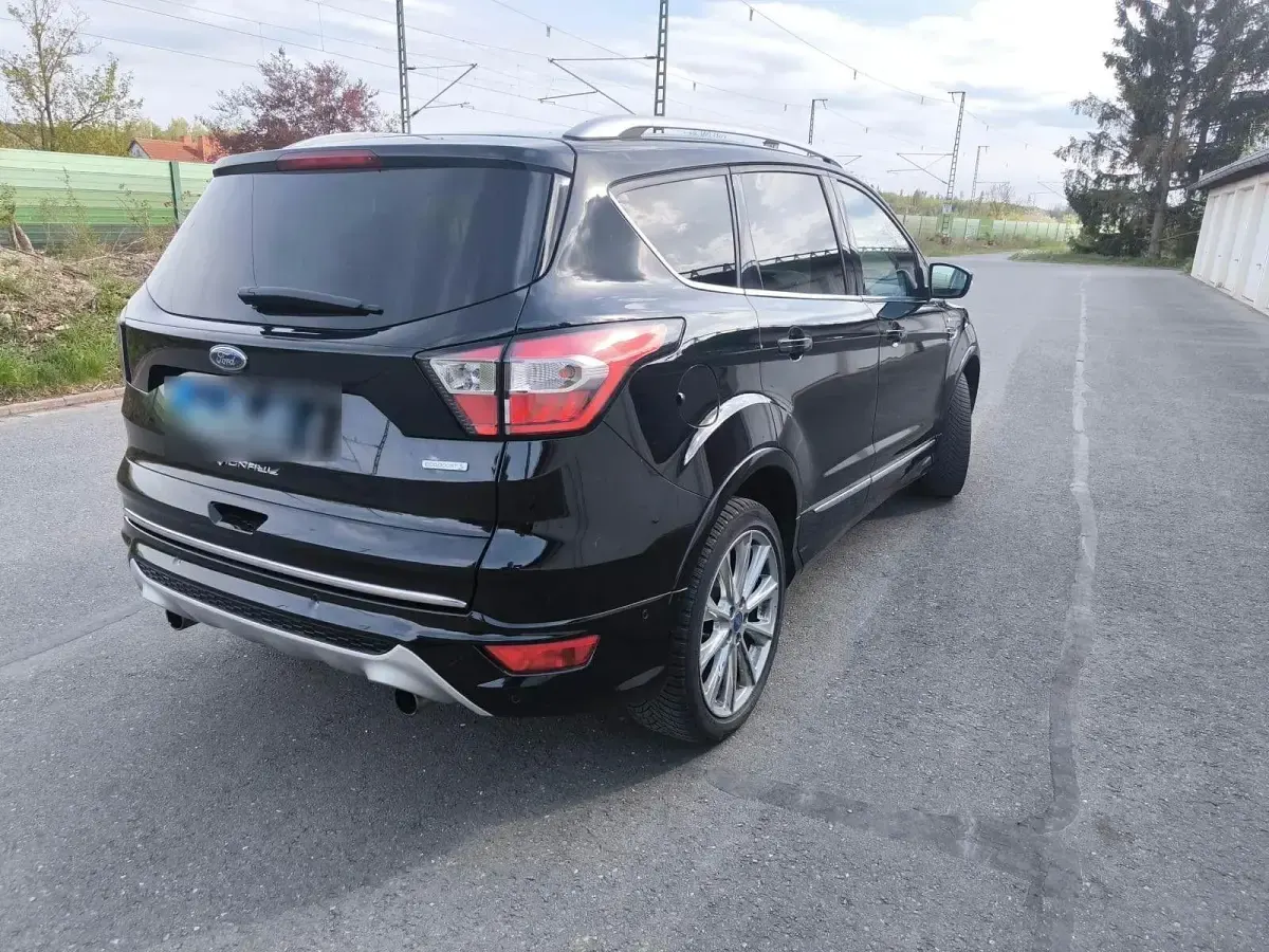 Gebraucht Ford Kuga Vignale 242 PS (177 kW) 2018 Schwarz SUV