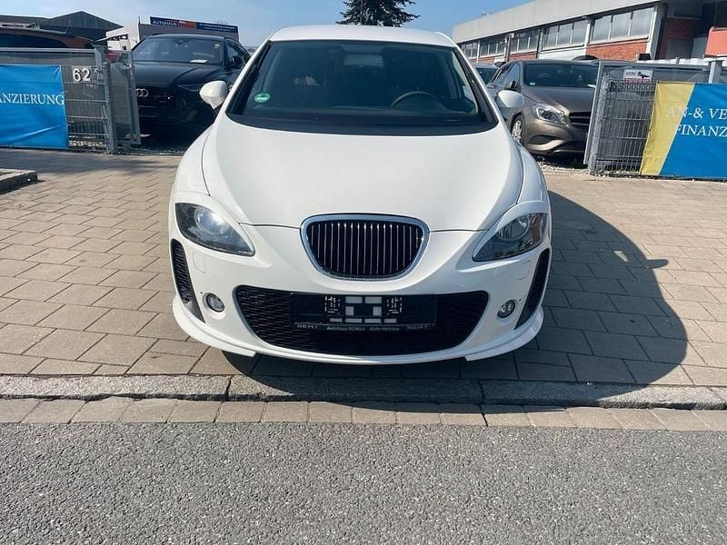 Second-hand Seat Leon Reference 125 CP (91 kW) 2009 Alb Hatchback