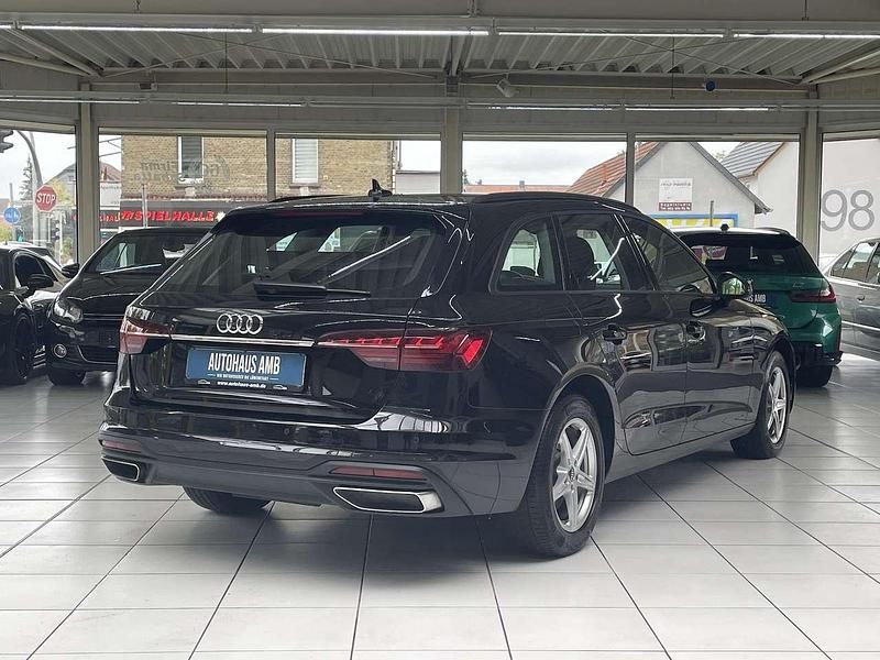 Gebraucht Audi A4 Comfort 163 PS (119 kW) 2020 Schwarz Kombi