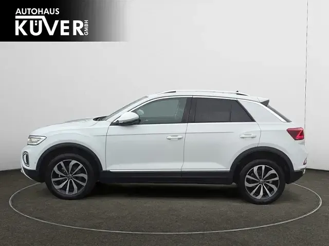 Second-hand VW T-Roc Style 150 CP (110 kW) 2025 Alb SUV