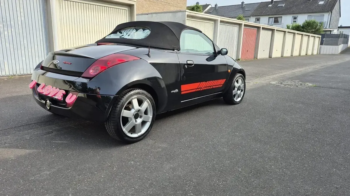 Gebraucht Ford StreetKa 95 PS (69 kW) 2003 Schwarz Cabrio
