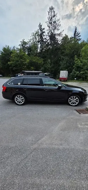 Gebraucht Skoda Octavia Elegance 150 PS (110 kW) 2014 Schwarz Kombi