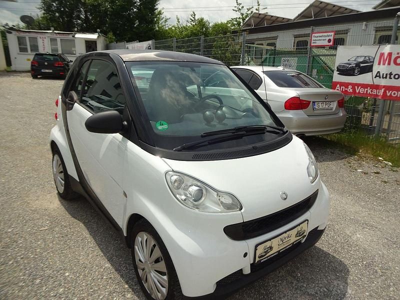Gebraucht Smart ForTwo Coupé 61 PS (44 kW) 2012 Weiß Coupé