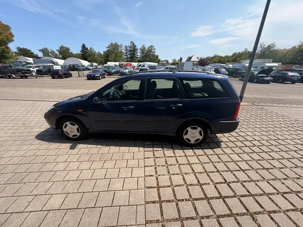 Gebraucht Ford Focus Ambiente 101 PS (74 kW) 2004 Blau Limousine