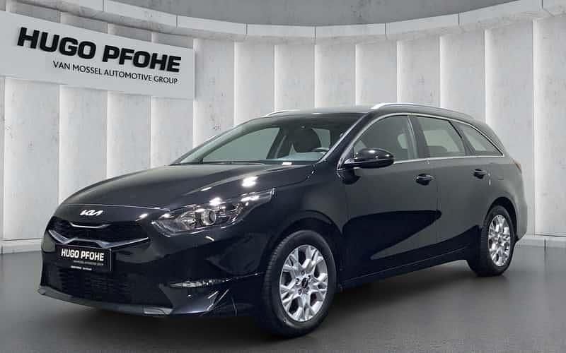 Schwarz Gebraucht 2023 Kia Ceed Sportswagon Vision Kombi | 20.490 € (Fairer Preis) - Bild 1/4