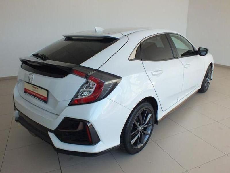 Gebraucht Honda Civic Elegance 126 PS (92 kW) 2022 Platinum white pearl Limousine