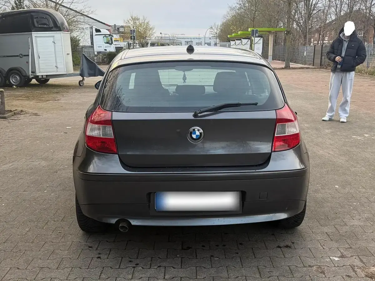 Używany BMW 118 143 KM (105 kW) 2006 Szary Hatchback