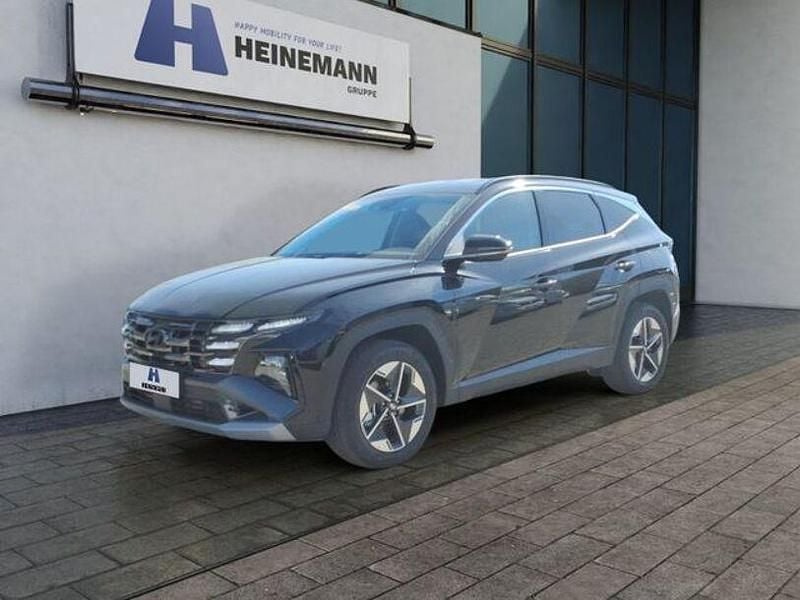 Abyss black Neu 2025 Hyundai Tucson Trend SUV | 33.555 € (Superpreis) - Bild 1/4