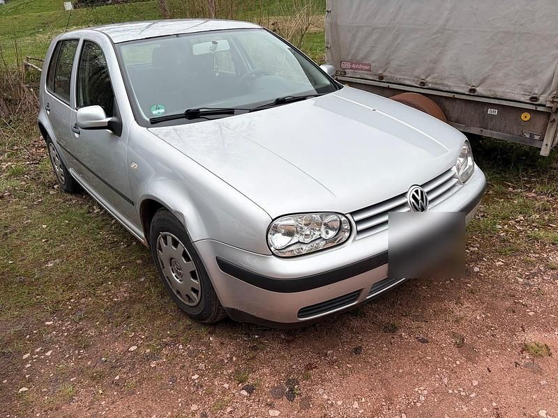 Gebraucht VW Golf IV 105 PS (77 kW) 2002 Silber Limousine