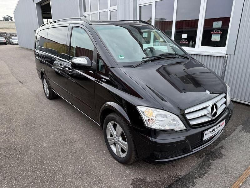 Schwarz Gebraucht 2011 Mercedes Viano Van / Kleinbus | 15.450 € (Superpreis) - Bild 1/4