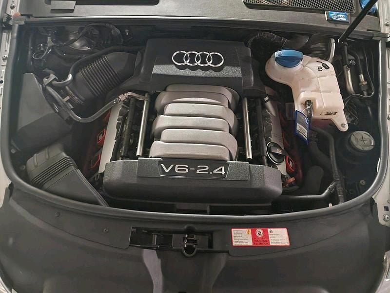 Gebraucht Audi A6 177 PS (130 kW) 2004 Grau Limousine