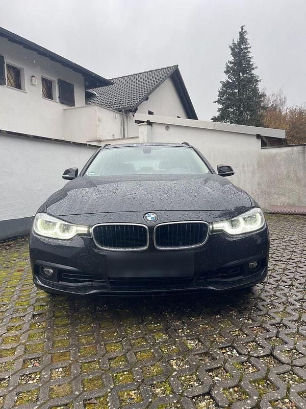 Gebraucht BMW 318 156 PS (114 kW) 2019 Schwarz Kombi