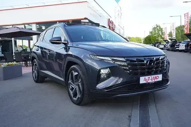 Gebraucht Hyundai Tucson 179 PS (131 kW) 2023 Darkknightgraumet. SUV