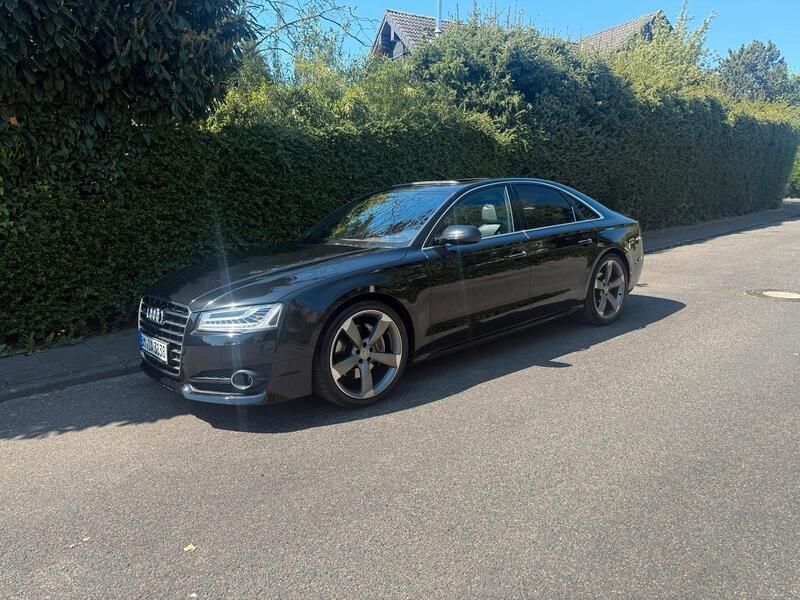 Schwarz Gebraucht 2017 Audi A8 Ambiente Limousine | 25.900 € (Superpreis) - Bild 1/4