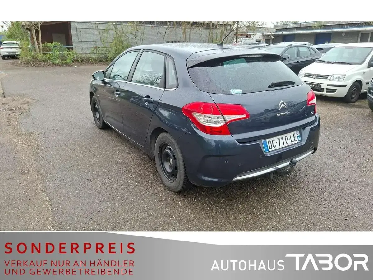 Gebraucht Citroën C4 Tendance 92 PS (67 kW) 2014 Lackierung bourrasque/metallic Limousine