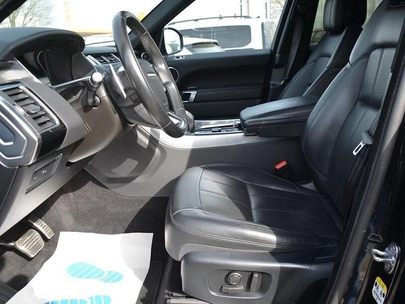 Gebraucht Land Rover Range Rover Sport 306 PS (225 kW) 2019 Santorini black (metallic) SUV