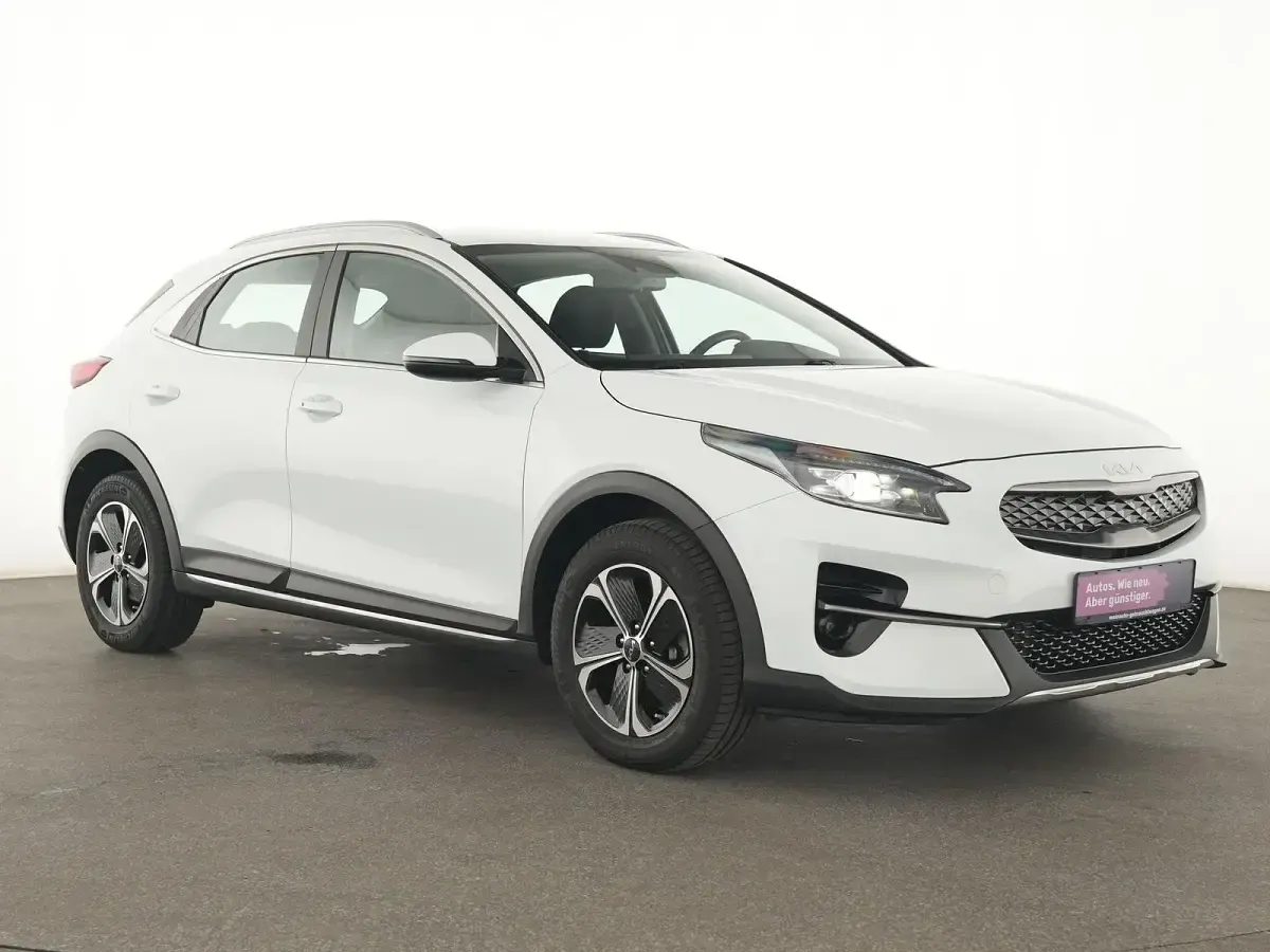 Gebraucht Kia XCeed Vision 141 PS (103 kW) 2022 Weiß SUV