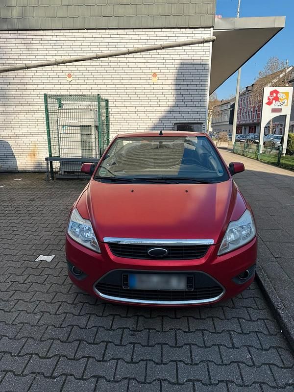 Gebraucht Ford Focus Cabriolet 101 PS (74 kW) 2008 Rot Cabrio