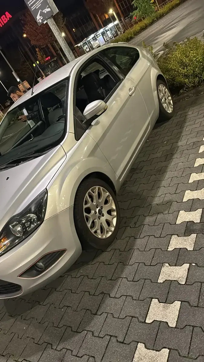 Second-hand Ford Focus 2009 Gri Hatchback