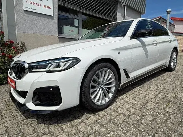 Gebraucht BMW 530 Luxury Line 252 PS (185 kW) 2021 Mineralweiss Limousine