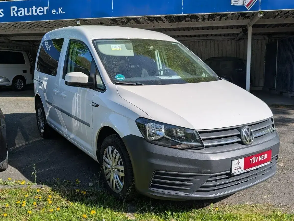 Gebraucht VW Caddy 102 PS (75 kW) 2017 Weiß Van / Kleinbus