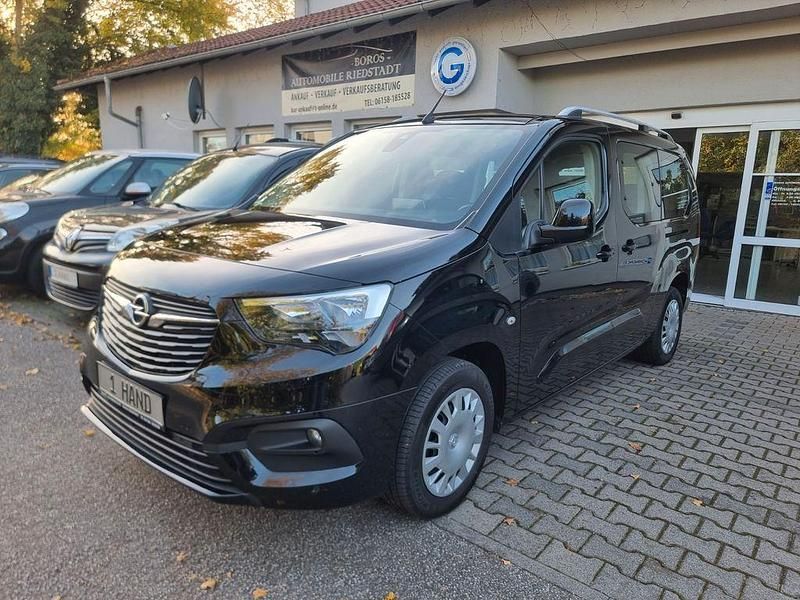 Schwarz Gebraucht 2020 Opel Combo Life Van / Kleinbus | 20.400 € (Teuer) - Bild 1/4