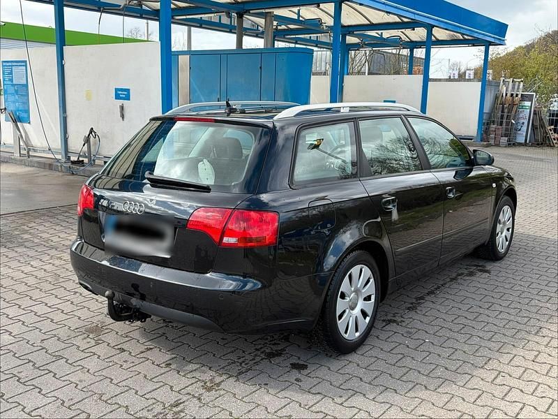 Gebraucht Audi A4 140 PS (102 kW) 2007 Schwarz Kombi