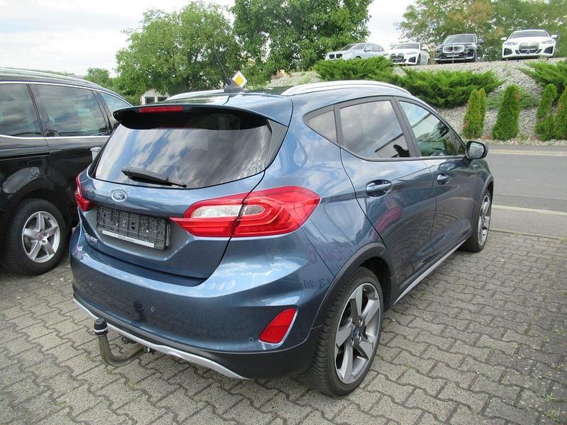 Gebraucht Ford Fiesta 125 PS (91 kW) 2019 Blau Kleinwagen