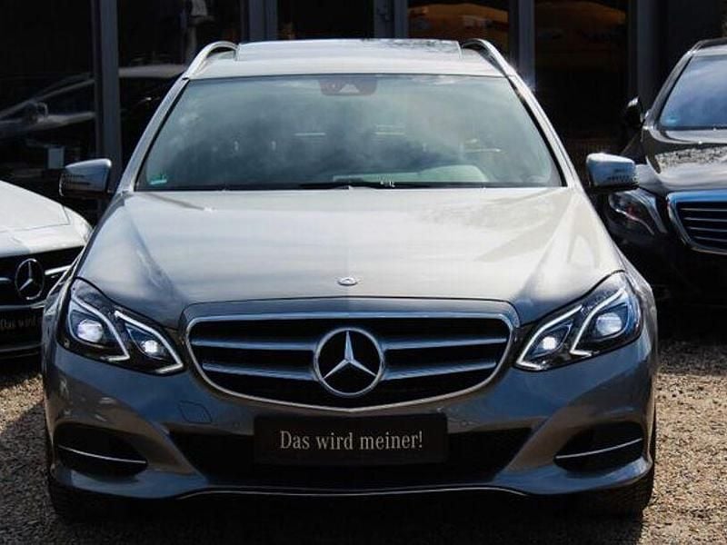 Gebraucht Mercedes E200 Avantgarde 136 PS (100 kW) 2013 Grau Limousine