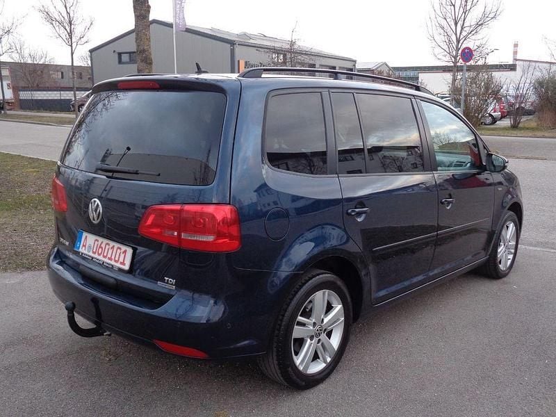 Gebraucht VW Touran Match 105 PS (77 kW) 2012 Blau Van / Kleinbus
