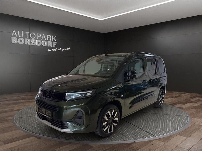 Neu Opel Combo Life 102 PS (75 kW) 2026 Grün Van / Kleinbus