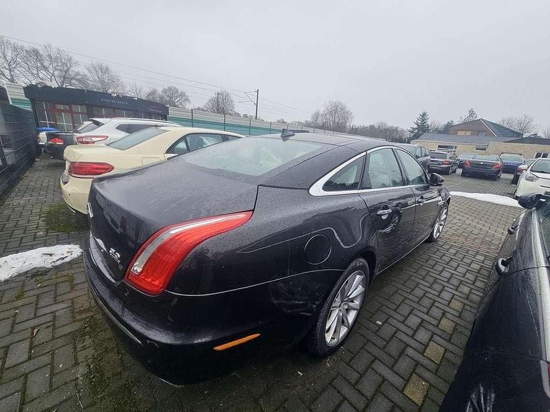 Gebraucht Jaguar XJ Portfolio 340 PS (250 kW) 2012 Grau Limousine