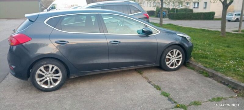Gebraucht 2014 Kia Ceed Spirit Limousine | 5.055 € (Guter Preis) - Bild 1/4