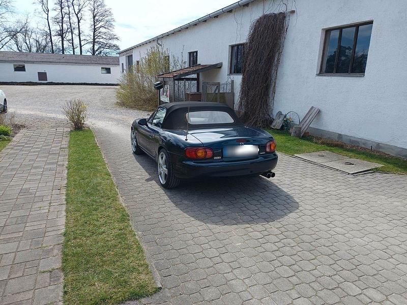 Usata Mazda MX5 110 CV (80 kW) 2000 Nero Cabrio