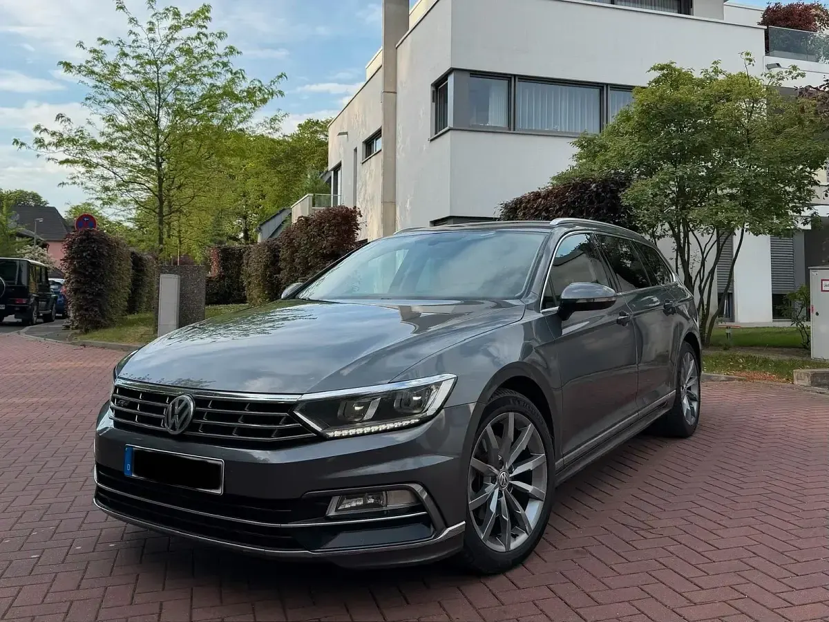 Gebraucht VW Passat Highline 190 PS (139 kW) 2016 Grau Kombi