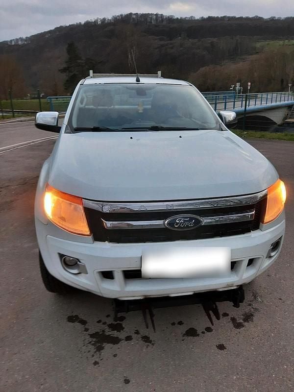 Gebraucht Ford Ranger 150 PS (110 kW) 2014 Weiß Pickup