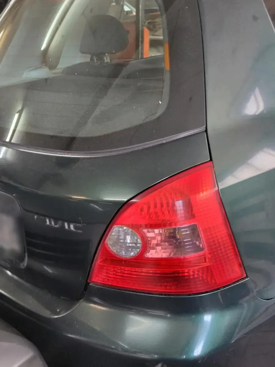 Gebraucht Honda Civic 115 PS (84 kW) 2001 Grün Van / Kleinbus