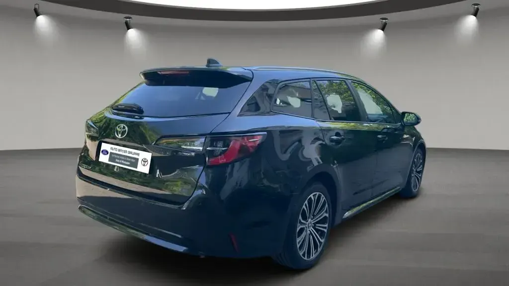 Gebraucht Toyota Corolla Team 116 PS (85 kW) 2020 Schwarz Kombi