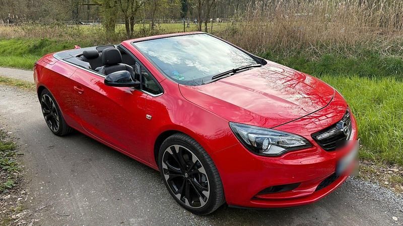 Gebraucht Opel Cascada Innovation 200 PS (147 kW) 2017 Rot Cabrio