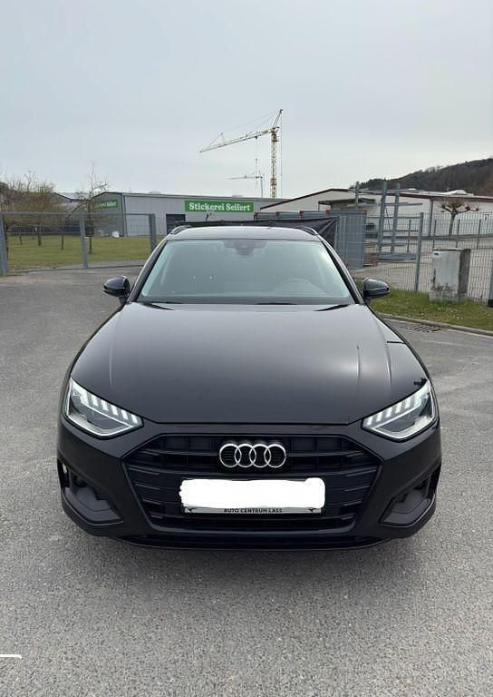 Gebraucht Audi A4 S-Line 136 PS (100 kW) 2022 Schwarz Kombi