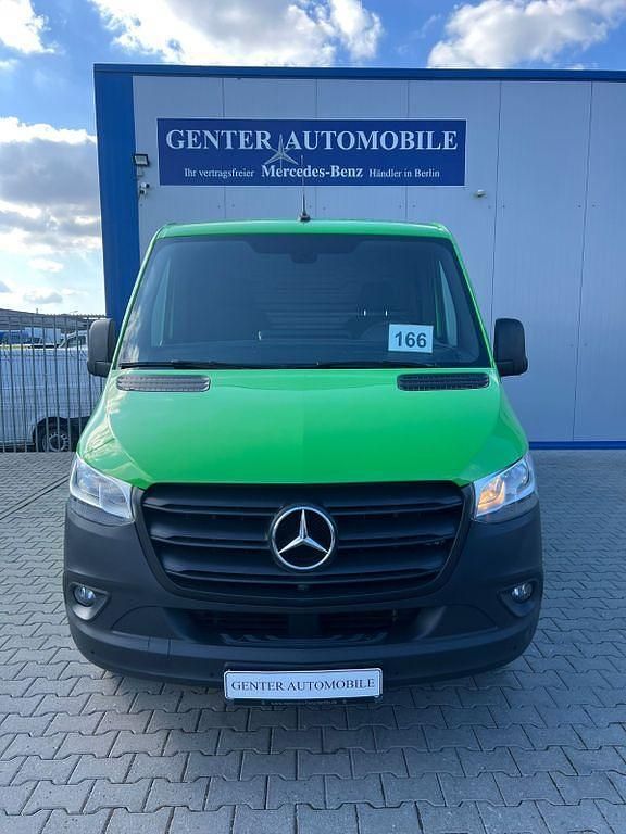 Gebraucht Mercedes Sprinter 170 PS (125 kW) 2021 Grün Van